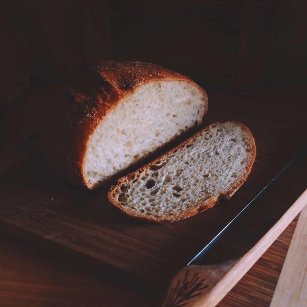 Welche Techniken gibt es für eine gelungene französische Boule (Landbrot)?