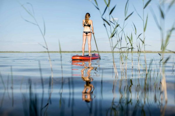 Welche Core-Übungen sind essentiell für Stand-Up-Paddleboard-Athleten?